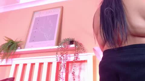   online show from 4, 11, 2025