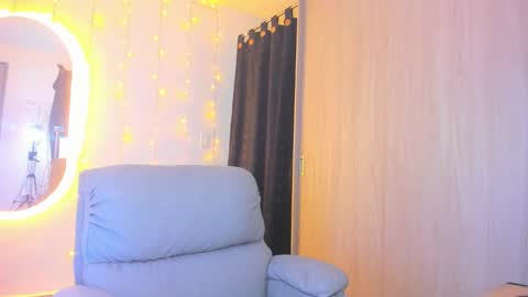 Snapshot of kendel_dimitri chatting on 17, 12, 2024 kendel_dimitri online show from 17, 12, 2024