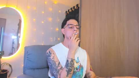 Snapshot of kendel_dimitri chatting on 23, 12, 2024 kendel_dimitri online show from 23, 12, 2024