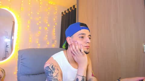 Snapshot of kendel_dimitri chatting on 31, 12, 2024 kendel_dimitri online show from 31, 12, 2024