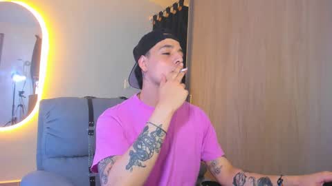 Snapshot of kendel_dimitri chatting on 17, 1, 2025 kendel_dimitri online show from 17, 1, 2025