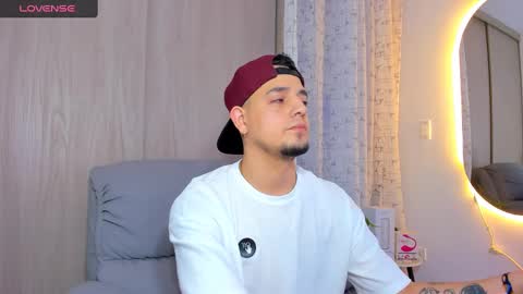 Snapshot of kendel_dimitri chatting on 2, 10, 2025 kendel_dimitri online show from 2, 10, 2025