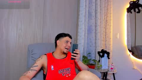 Snapshot of kendel_dimitri chatting on 30, 10, 2025 kendel_dimitri online show from 30, 10, 2025