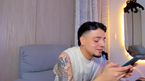 Snapshot of kendel_dimitri chatting on 31, 10, 2025 kendel_dimitri online show from 31, 10, 2025