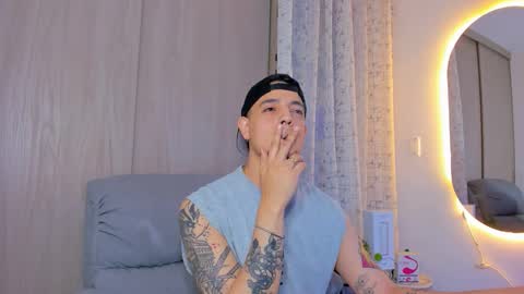 Snapshot of kendel_dimitri chatting on 4, 11, 2025 kendel_dimitri online show from 4, 11, 2025