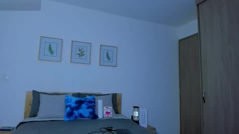 Snapshot of kendel_dimitri chatting on 26, 11, 2025 kendel_dimitri online show from 26, 11, 2025