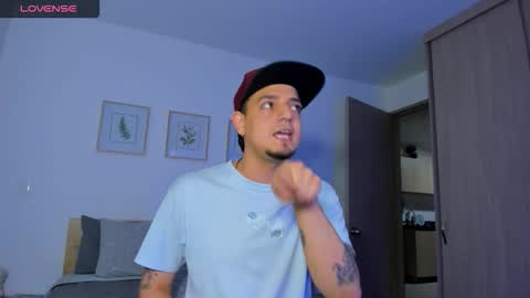 Snapshot of kendel_dimitri chatting on 27, 11, 2025 kendel_dimitri online show from 27, 11, 2025