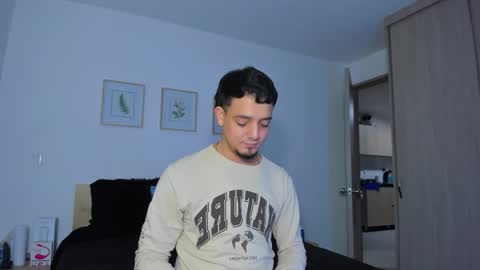 Snapshot of kendel_dimitri chatting on 16, 12, 2025 kendel_dimitri online show from 16, 12, 2025