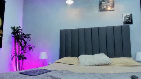 Kendra London online show from 11, 6, 2026