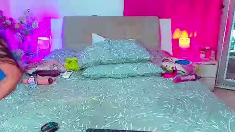 kendra_love31 online show from 7, 7, 2026