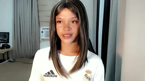 kendra_lunaxx online show from 26, 2, 2026