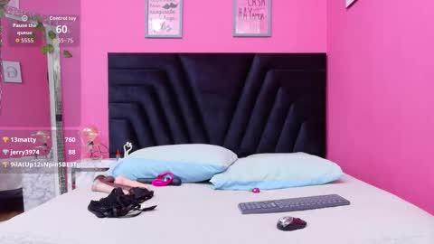 Kendra Foster online show from 17, 2, 2026