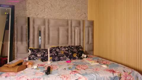 Kendra Foster online show from 15, 3, 2026