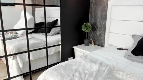 KENDRA online show from 28, 2, 2025