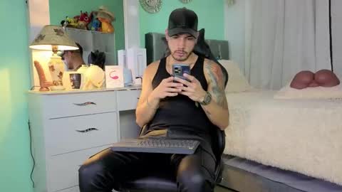 Snapshot of kenfenty chatting on 6, 1, 2026 Chriss Morales online show from 6, 1, 2026