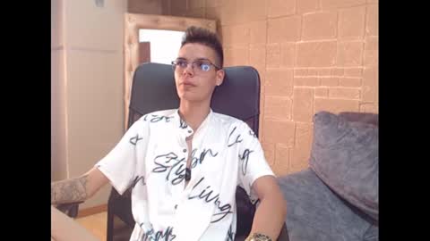 kenn_boy_ online show from 24, 1, 2025