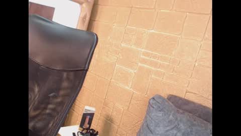 kenn_boy_ online show from 28, 1, 2025