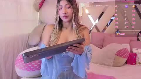 kenndal_tay online show from 12, 6, 2026