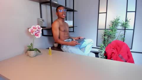 Kenny Thompson online show from 7, 3, 2026