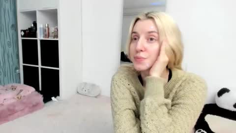 Kenzie online show from 8, 2, 2026