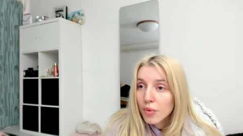 Kenzie online show from 10, 5, 2026