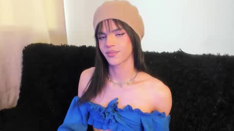 Snapshot of kerly_monroe chatting on 14, 11, 2025 Kerly online show from 14, 11, 2025