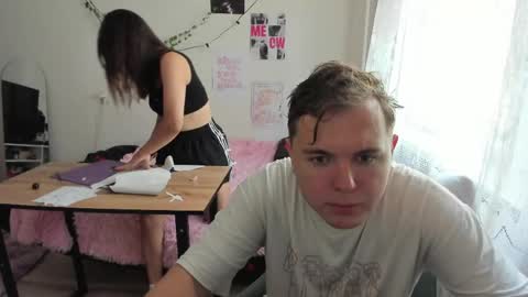 Snapshot of kesh_mne chatting on 7, 6, 2026 kesh_mne online show from 7, 6, 2026