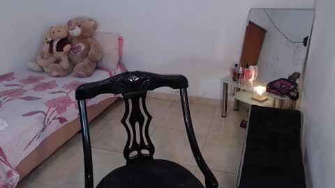 Mia  online show from 14, 3, 2026