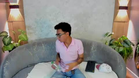 kevin online show from 28, 7, 2026