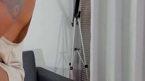 Kevin Lance online show from 22, 12, 2025