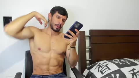 kevin_malone22 online show from 13, 4, 2026