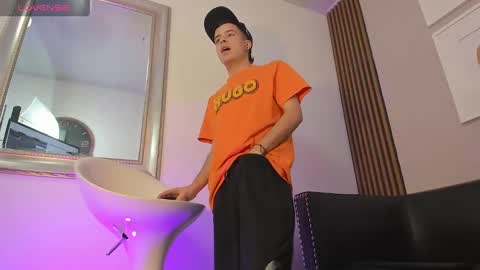 Sexy  Hot Kevin online show from 21, 10, 2025