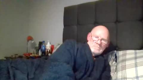 kevlooking4sez online show from 20, 12, 2025