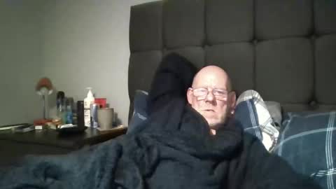 kevlooking4sez online show from 7, 2, 2026