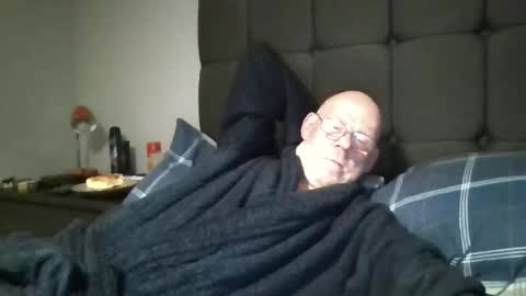 kevlooking4sez online show from 6, 3, 2026