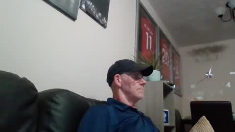 kevlooking4sez online show from 19, 7, 2026