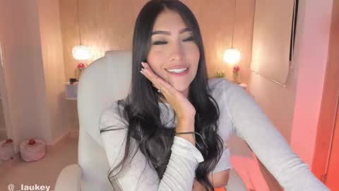 Snapshot of keylahart chatting on 12, 3, 2025 IG LAUKEY online show from 12, 3, 2025