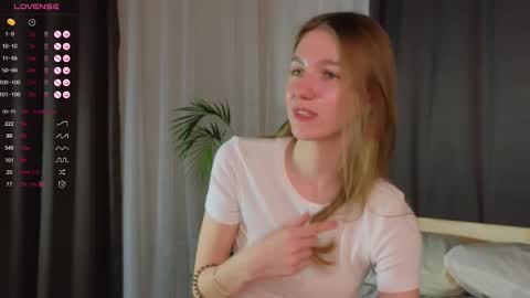 Hi Im Mary Glad to see you in my room  PVT is open online show from 20, 2, 2025