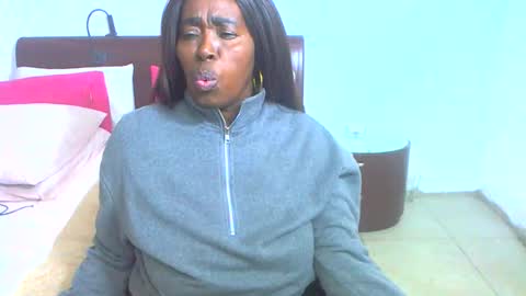 keysenbarxx19 online show from 21, 6, 2026