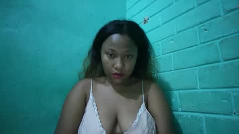 Snapshot of kezia0910 chatting on 4, 12, 2025 kezia0910 online show from 4, 12, 2025