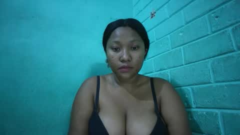 Snapshot of kezia0910 chatting on 18, 12, 2025 kezia0910 online show from 18, 12, 2025