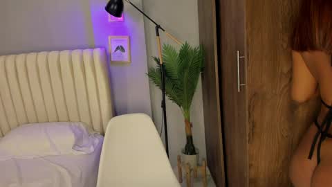 khate_smith online show from 28, 4, 2026