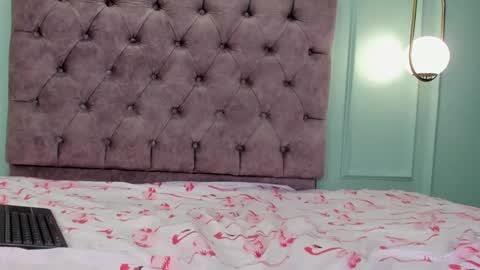 Kathe Hot online show from 6, 3, 2025