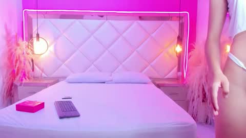 Khathiee online show from 4, 4, 2026