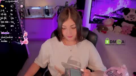 Khi.  online show from 12, 1, 2025