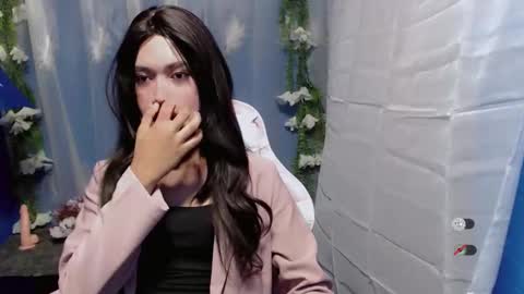 Snapshot of khirthy_lore chatting on 28, 10, 2025 Khirthy online show from 28, 10, 2025