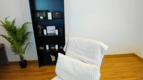 Snapshot of khloe_star chatting on 29, 3, 2026 Khloe online show from 29, 3, 2026