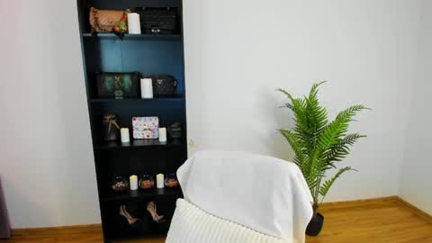 Snapshot of khloe_star chatting on 30, 4, 2026 Khloe online show from 30, 4, 2026