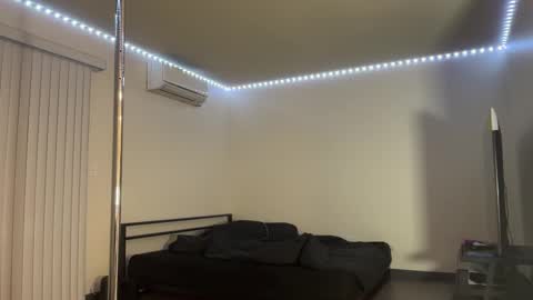 Snapshot of khmerdoll chatting on 21, 2, 2025 Khmer Doll online show from 21, 2, 2025