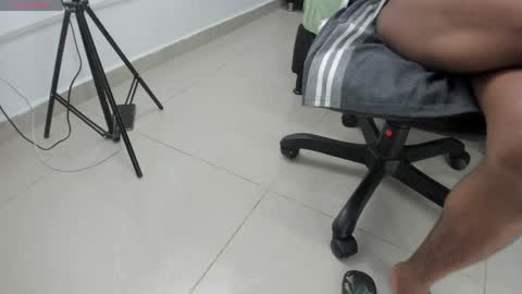 Snapshot of khris__evans chatting on 25, 4, 2026 Kris Evans online show from 25, 4, 2026